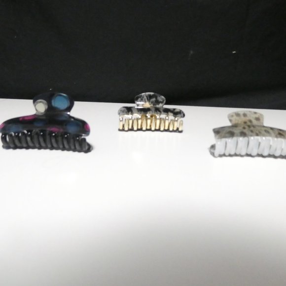 Set of 3 | Claw Hair Clips / Clamps | Plastic material and metal springs - Picture 2 of 7